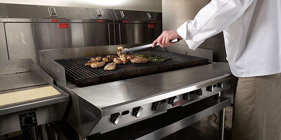 Best Tips for Using a Charbroiler GoFoodservice