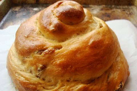 Honey Wheat Raisin Challah (Pareve)