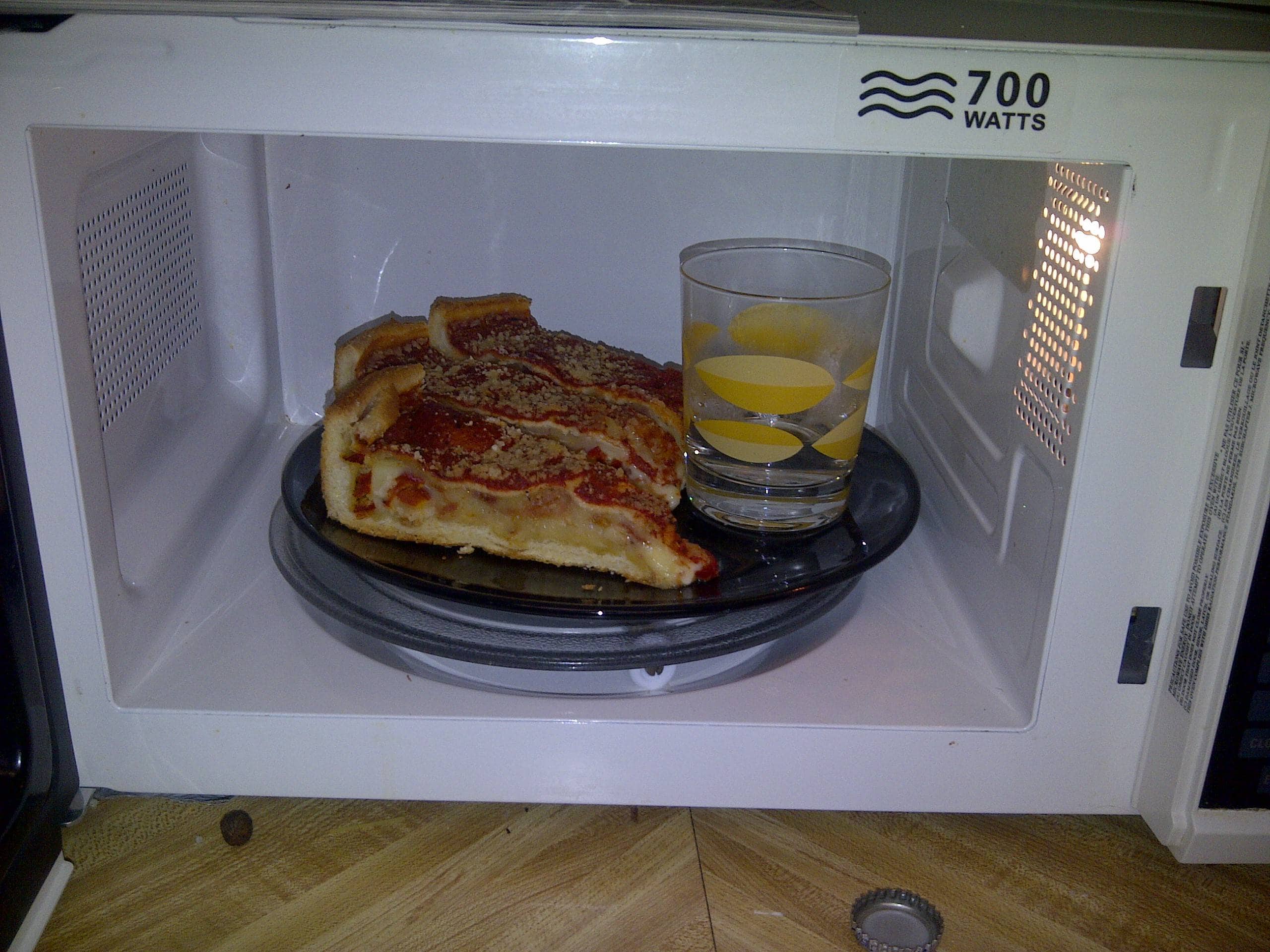 Hack #58: Proper ways to reheat pizza