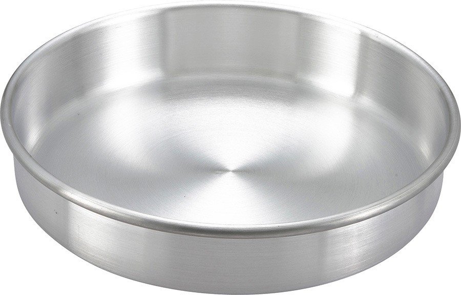 Winco CCP-10F 10 Aluminized Carbon Steel Non-Stick Fluted Cake Pan