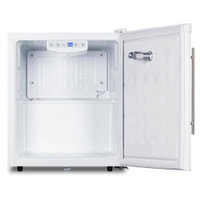 Summit Appliance FFAR25L7FRTP image 1